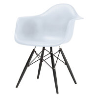 Classic Arm Chair Wood