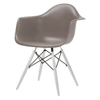 Classic Arm Chair Wood
