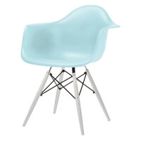 Classic Arm Chair Wood