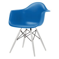 Classic Arm Chair Wood
